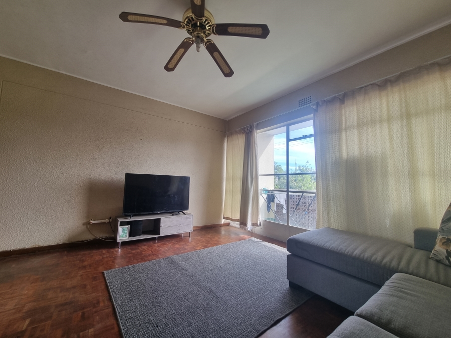 2 Bedroom Property for Sale in Goodwood Estate Western Cape